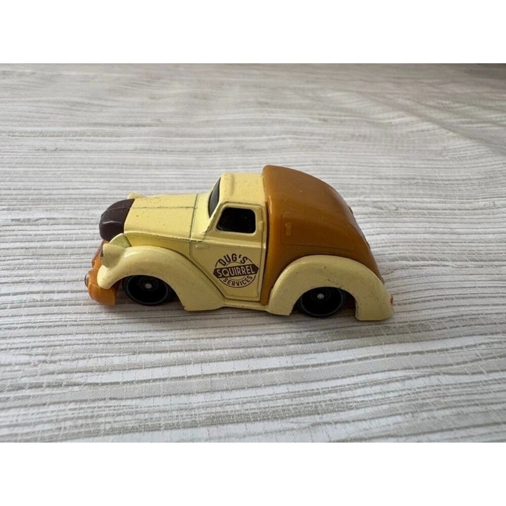 Disney UP dug hot wheels car